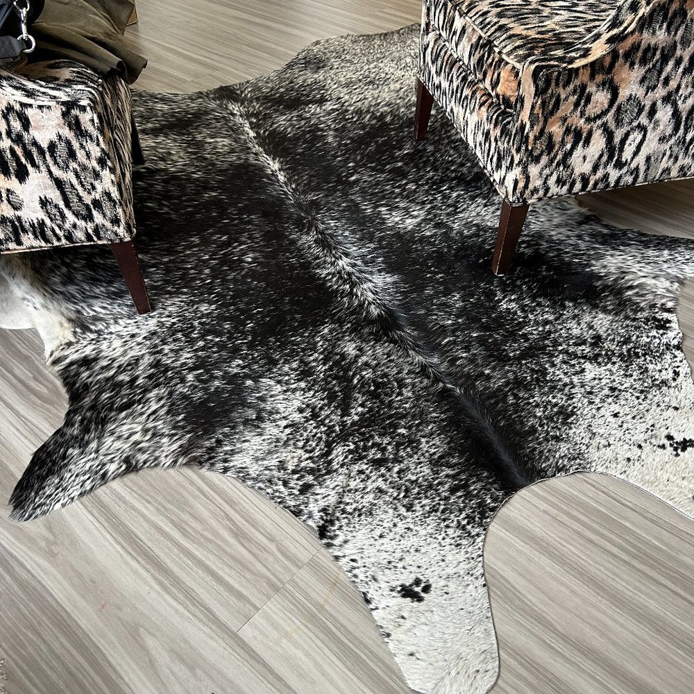 Black and White Hyde Rug